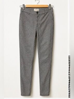We The Free Black & White Houndstooth Slim Ankle Pants Size 27